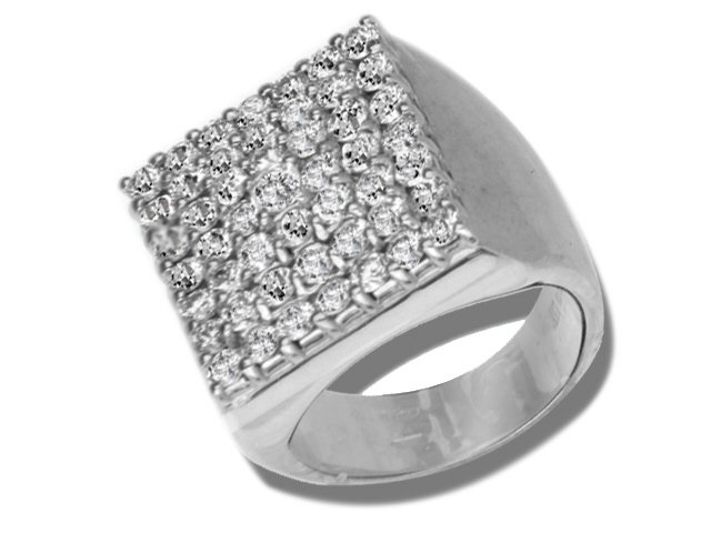 18K White Gold Diamond Ring