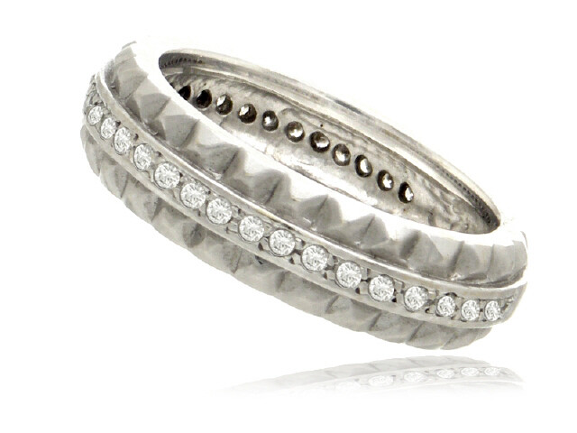18KW DIA..31CT BAND RING