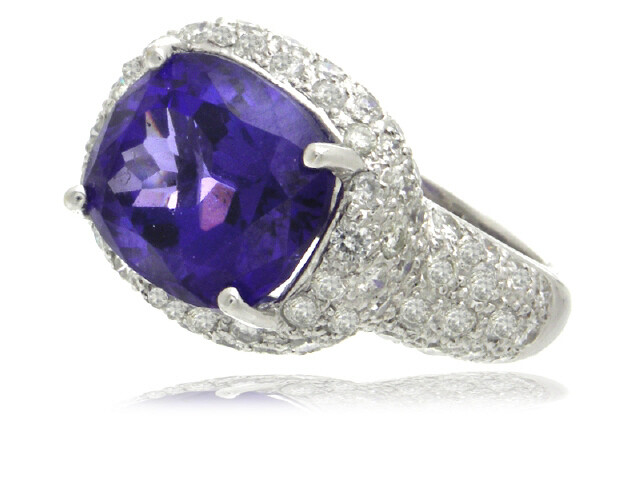 18KW TANZ.7.60CT DIA.2.05CT FASHION RING