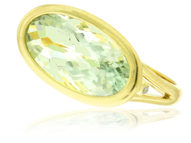 18k y/g .05 Dia. 8.0 grn amethyst oval
