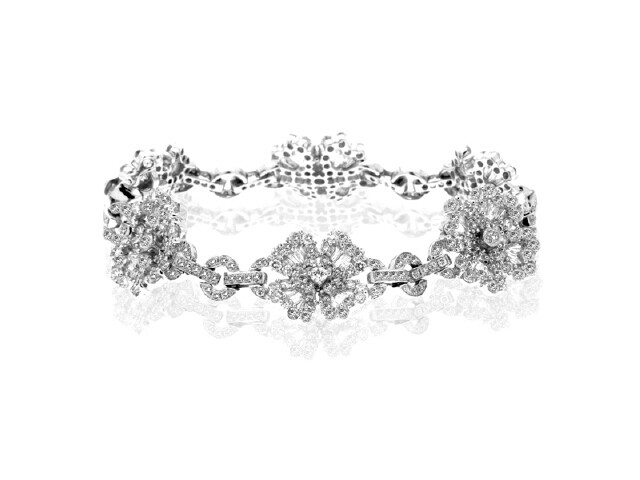 18K White Gold Diamond Flower Panel Bracelet