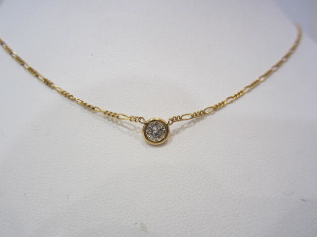 14K Yellow Gold Pendant with 0.30cts Round Diamond