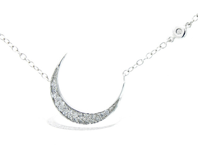 14K W/G Dia .14ct Moon Necklace