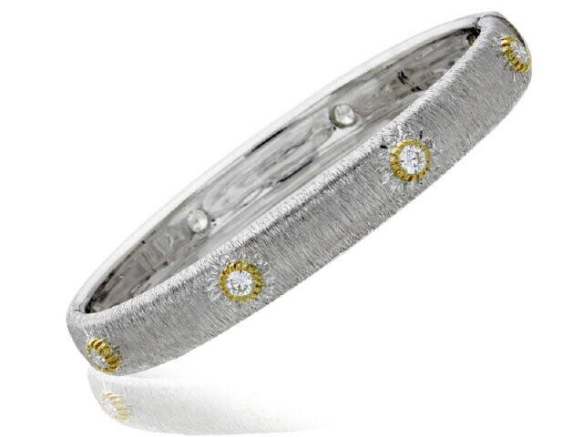 18K WHITE GOLD HINGED DIAMOND BANGLE W/ FLORENTINE FINISH