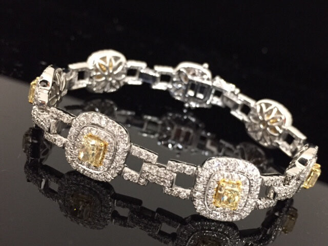 18K White Gold Fancy Yellow Diamond and Diamond Bracel