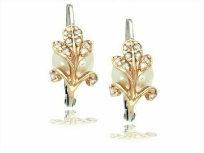 14 KARAT WHITE AND ROSE GOLD EARRINGS with pearls