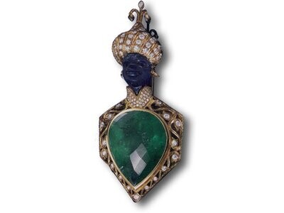 NARDI Brooch with 103cts Emerald