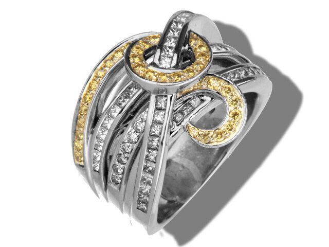 Natuarl Fancy Yellow and Square Cut White Diamond Ring