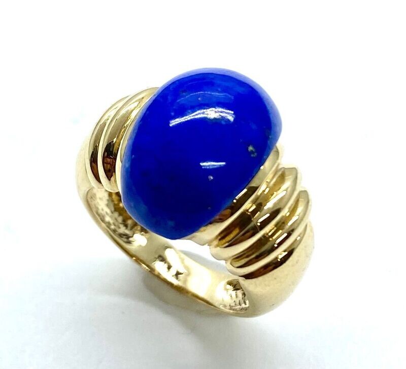 Large Lapis in Yellow Gold Ring