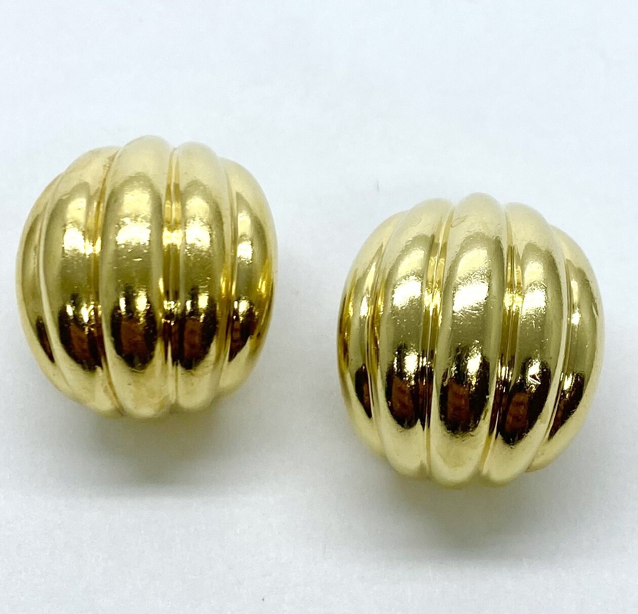 Estate Gold Scallops Clip Earrings