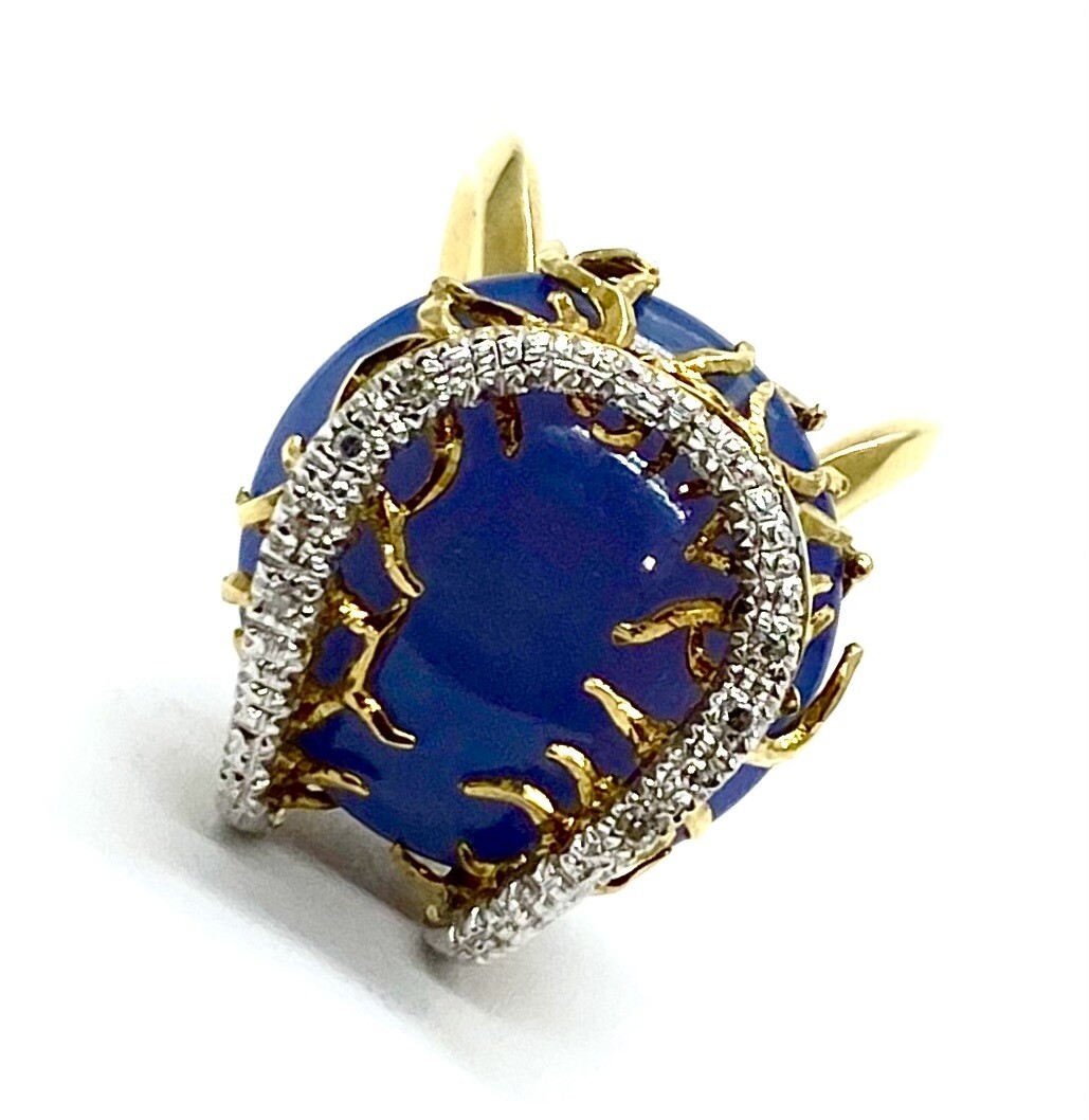 Chalcedony and Diamond Ring