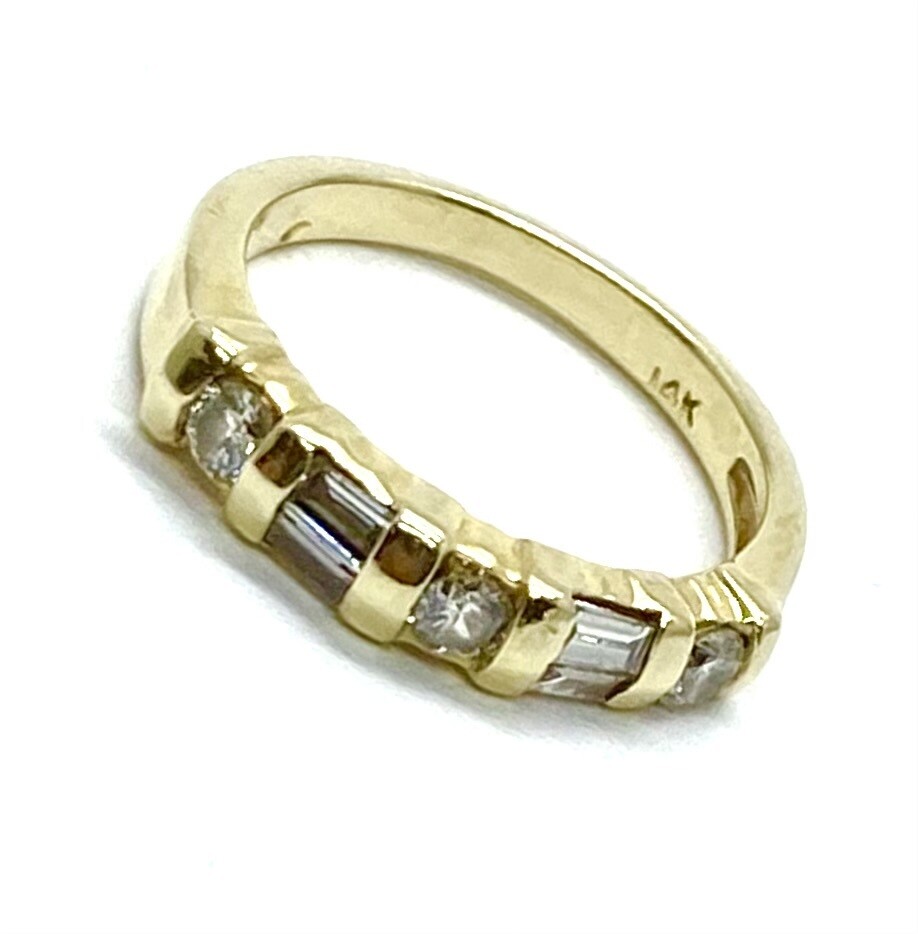 Estate Gold and Diamond Ring