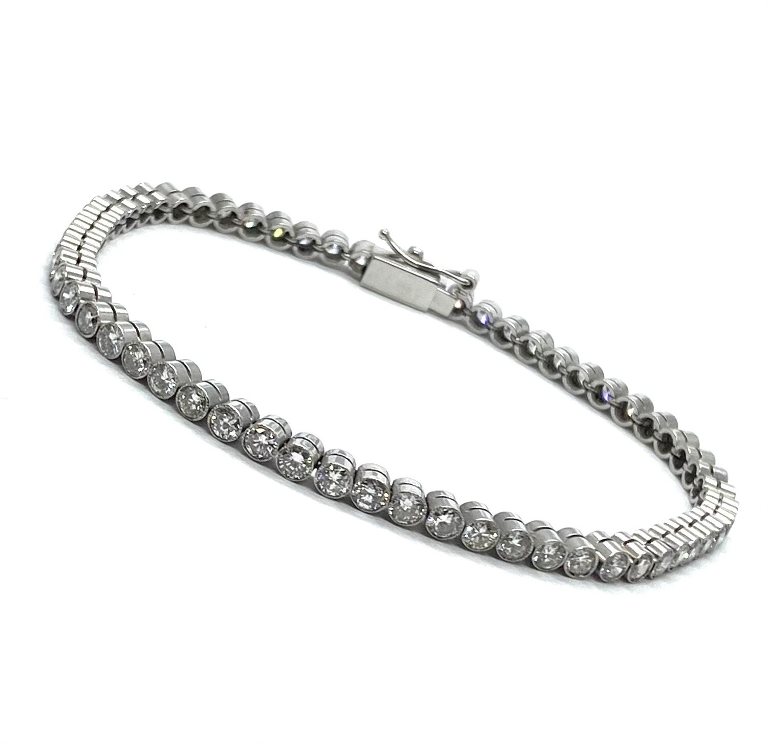 Diamond Bracelet in Platinum