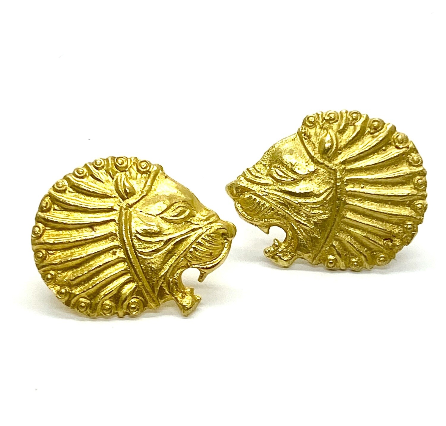 Lion head Earrings in Gold