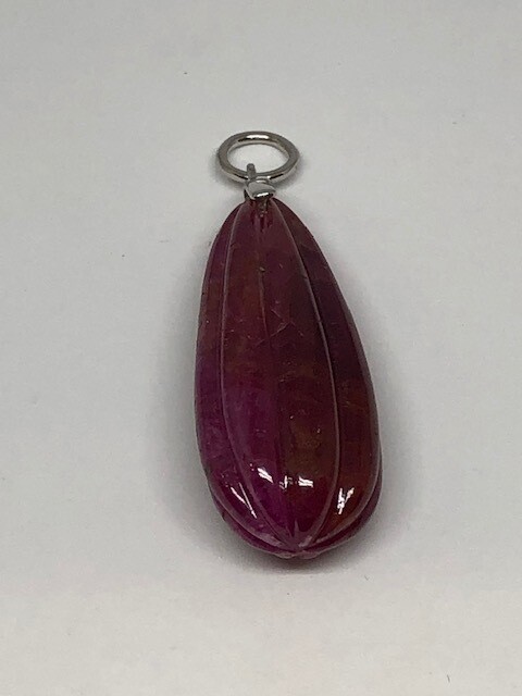 Fluted Ruby Drop Pendant in Gold