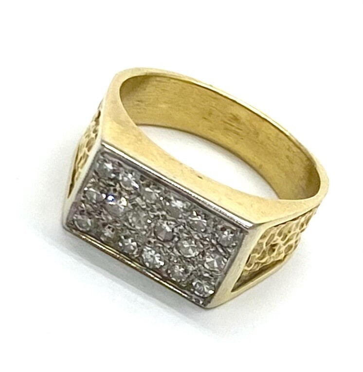 Estate Yellow Gold and Diamond Ring