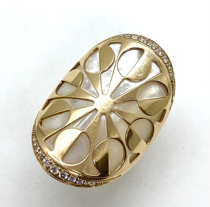 Bulgari Bvlgari Intarsio Mother of Pearl and Diamond 18K Rose Gold Ring