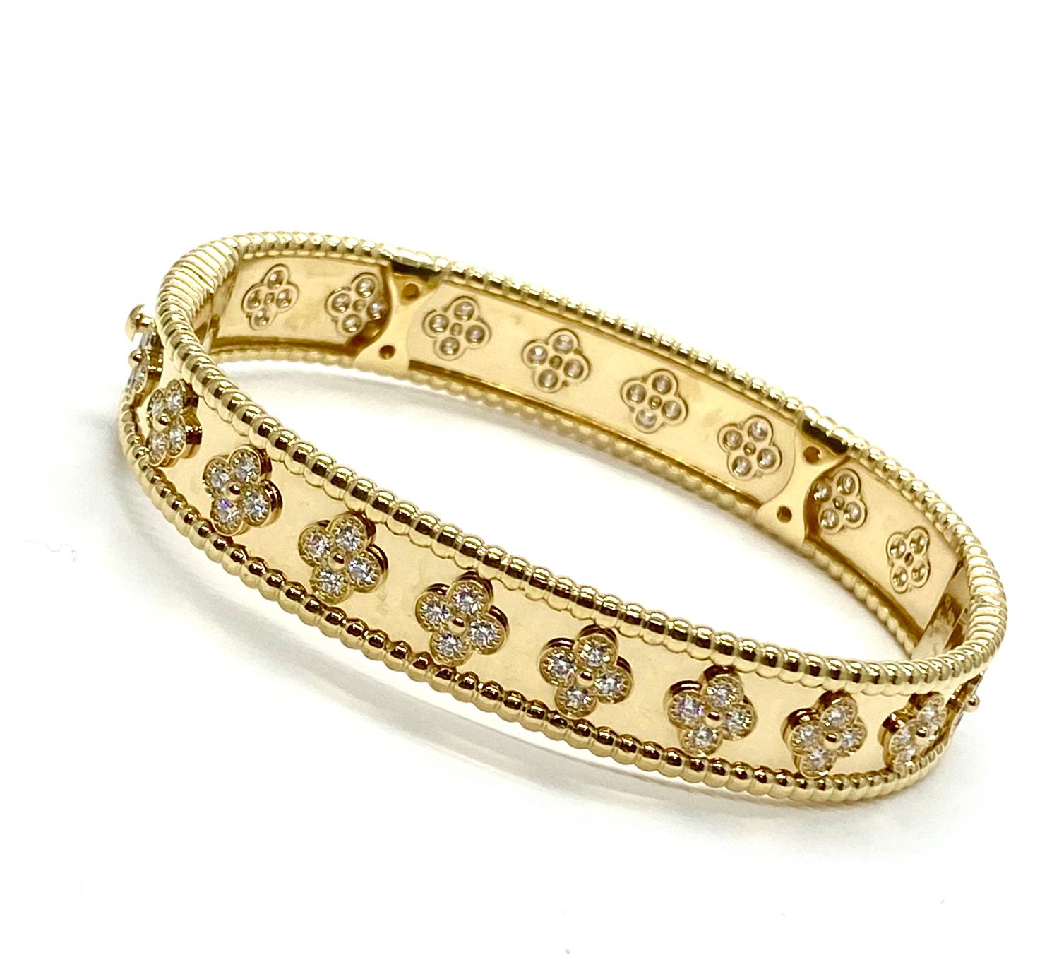 Van Cleef & Arpels Perlee Clover Diamond Bracelet 18K Yellow Gold