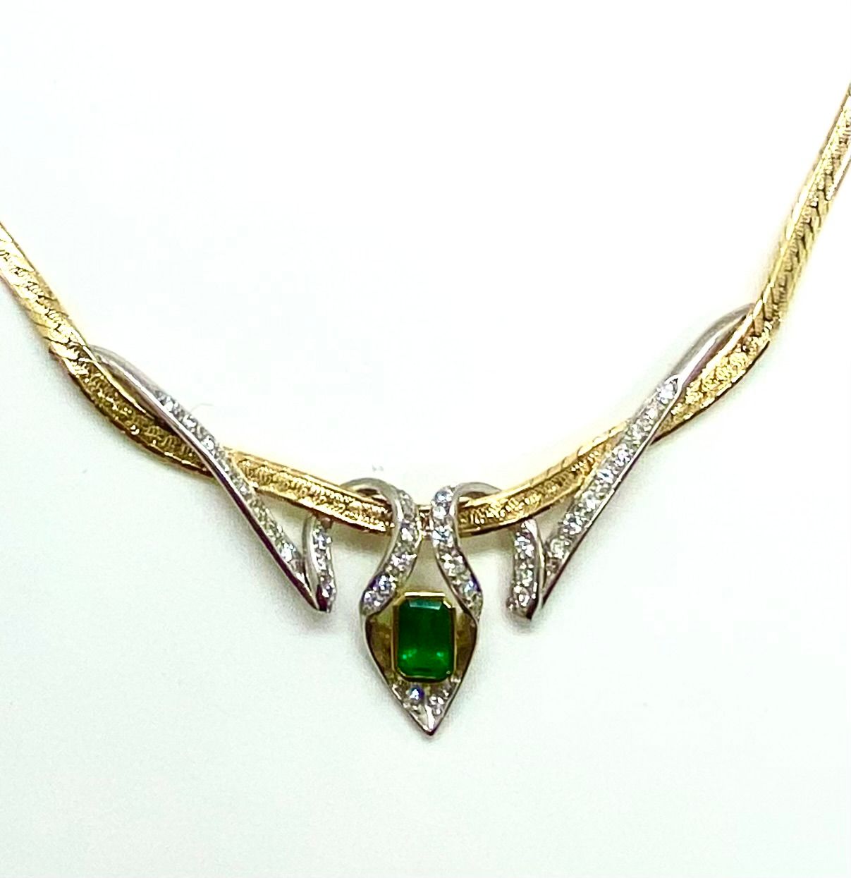 Vintage Emerald and Diamond Yellow Gold Necklace