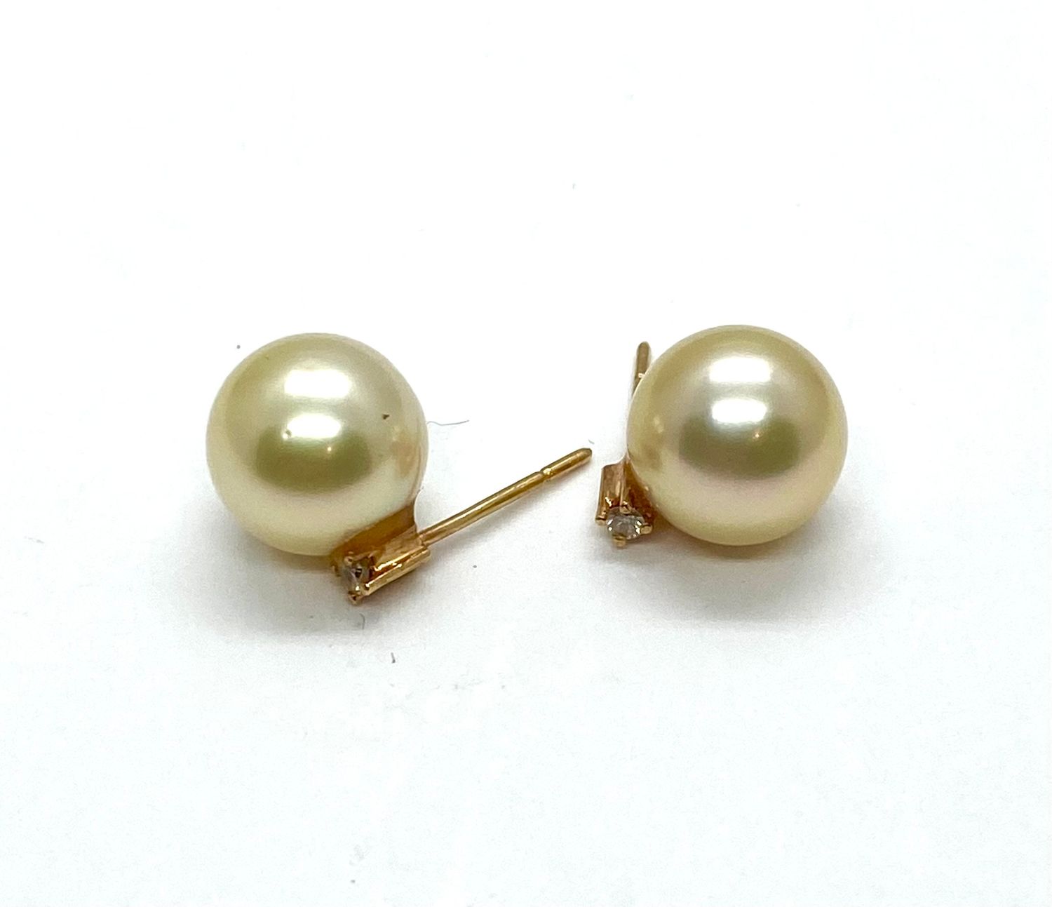 Estate South Sea Pearls and Diamond Earrings in Yellow Gold