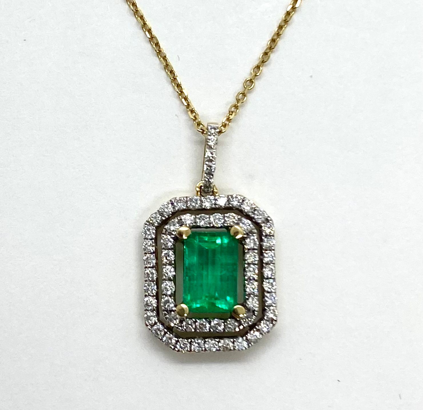 Emerald and Diamond Pendant Necklace in 18K Yellow Gold