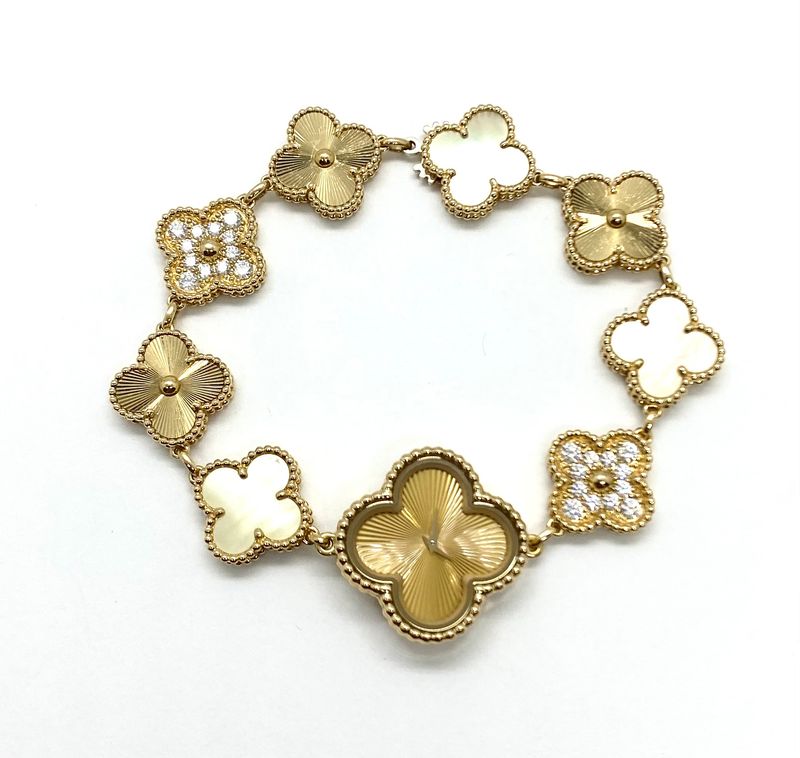 VC&A Sweet Alhambra Watch 22.7mm in 18K Yellow Gold