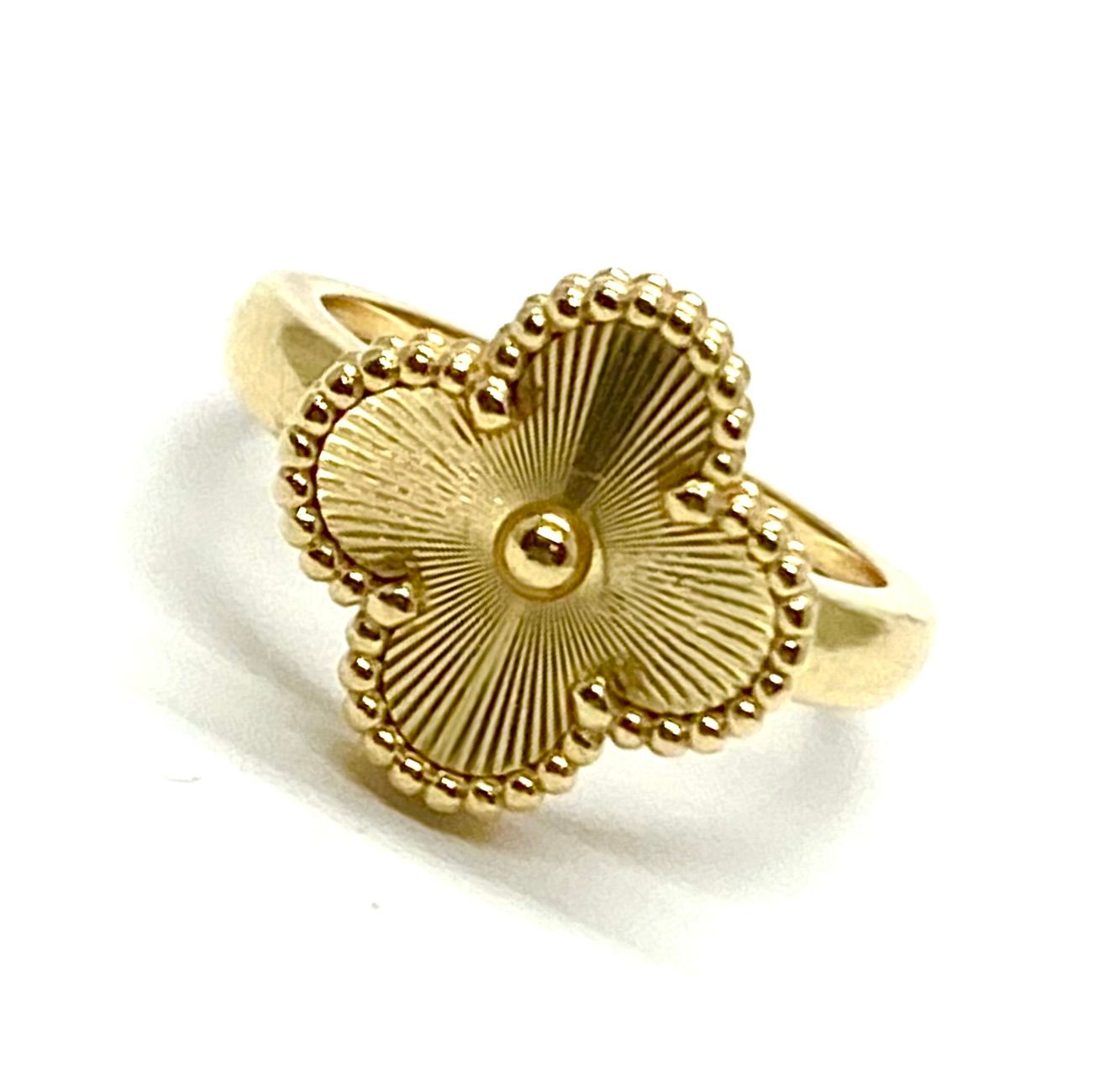 VCA Vintage Alhambra Guilloche Ring in Yellow Gold