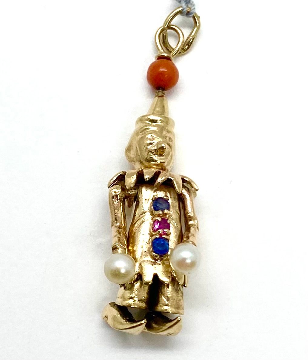 Clown Charm in Yellow Gold with Pearl and Coral