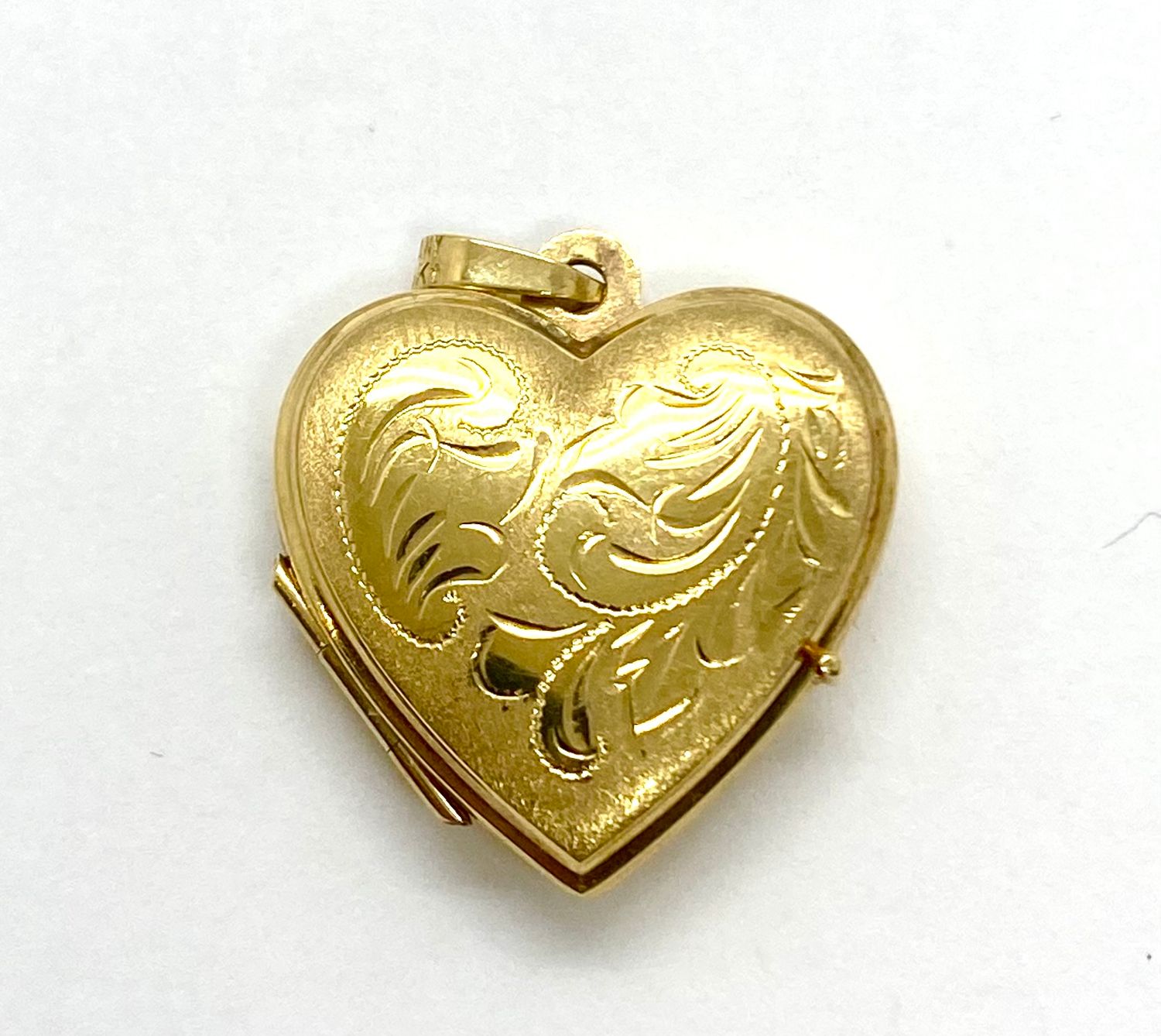 Heart Locket in Yellow Gold
