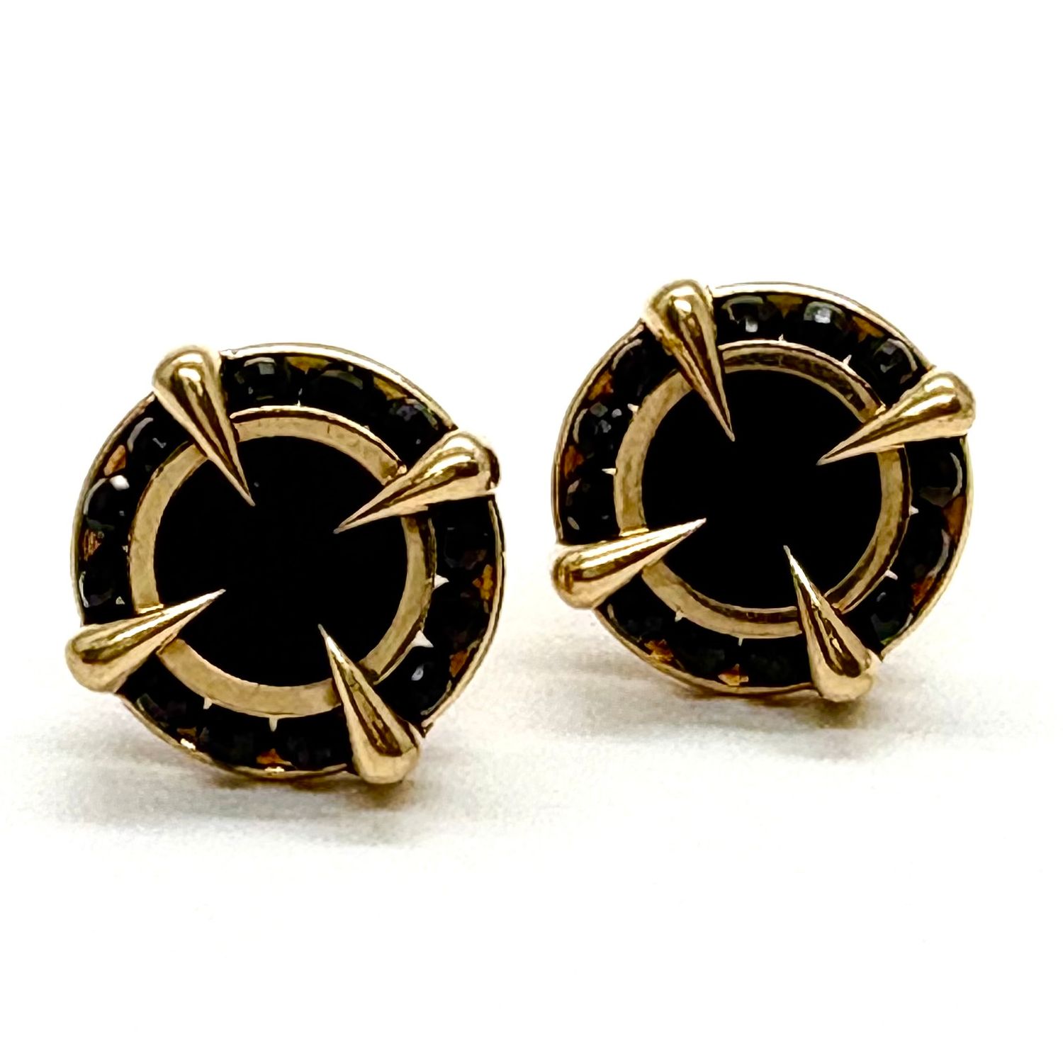 Black Onyx in Yellow Gold Cufflinks