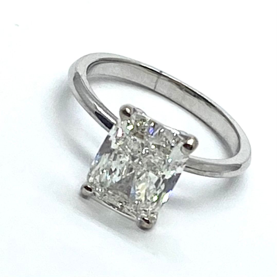 GIA 3.03cts Cushion Cut Diamond Engagement Ring