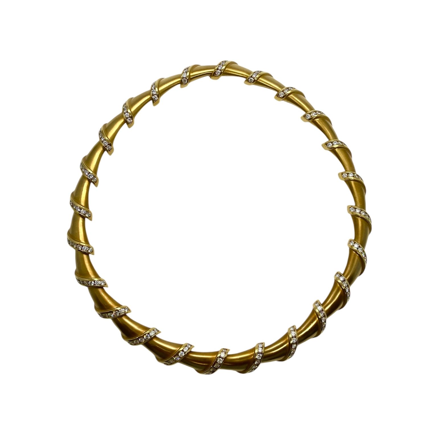Fine 18K Yellow Gold and Diamond Necklace