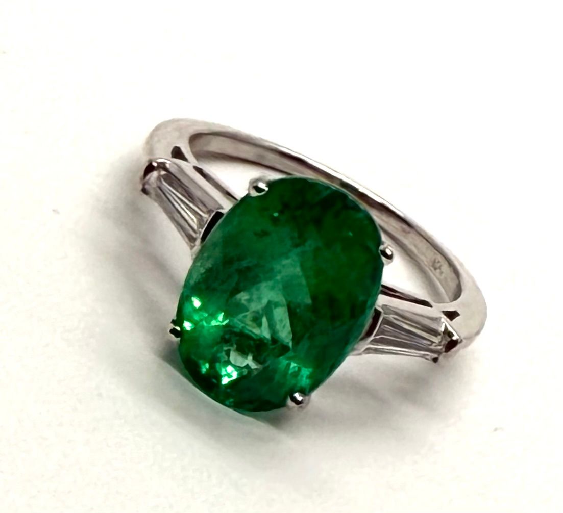 Estate Platinum and 5.08cts Emerald and Diamond Ring