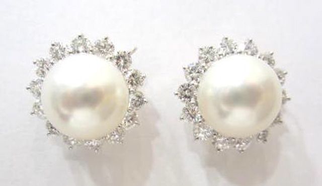 South Sea Pearl Diamond in 18K White Gold Earrings
