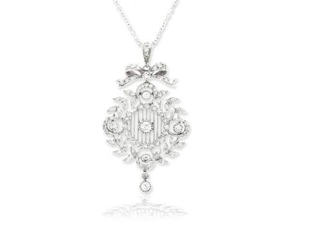14k w/g diamond pendant