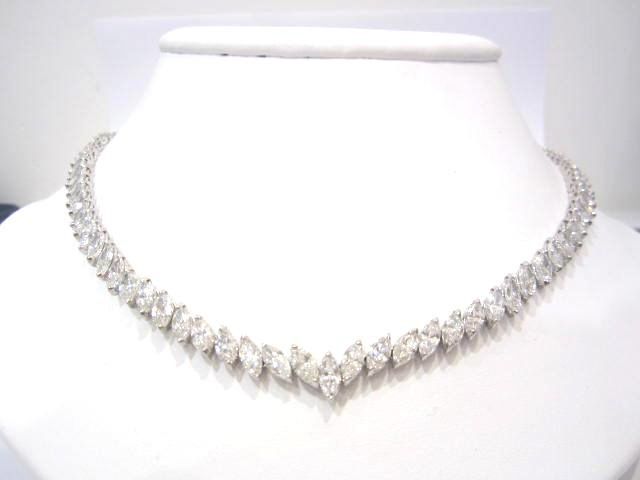 18K White Gold Diamond Necklace with 31.90cts Diamonds
