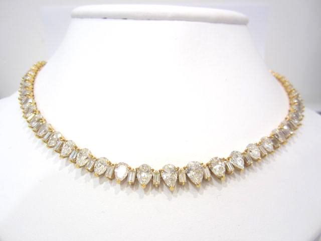 18K Yellow Gold Diamond Necklace with 35.83 Diamonds
