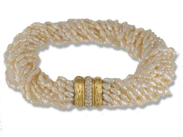 18K Yellow Gold Sead Pearl and Diamond Clasp Necklace