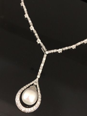18K White Gold South Sea Pearl and Diamond Necklace