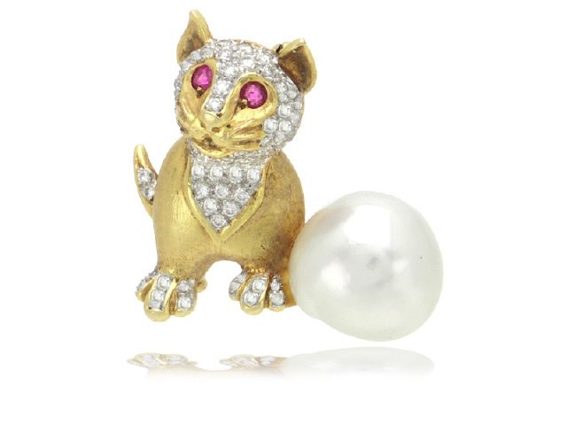 18K Yellow Gold South Sea Pearl Kitten Pin