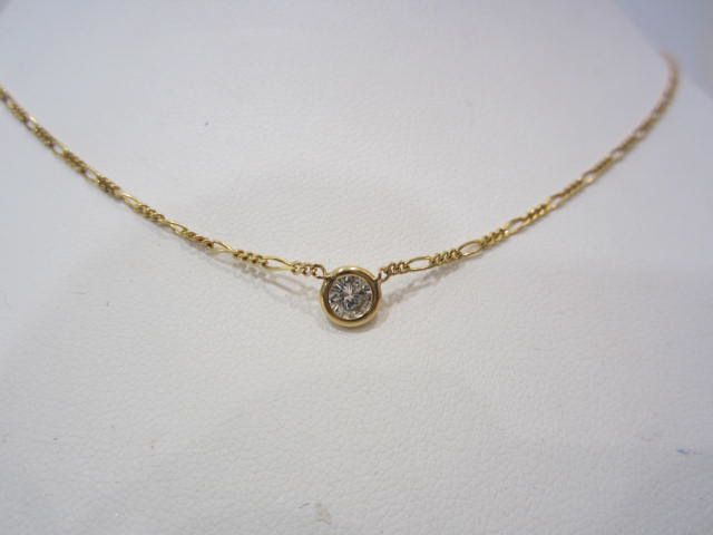 14K Yellow Gold Pendant with 0.30cts Round Diamond