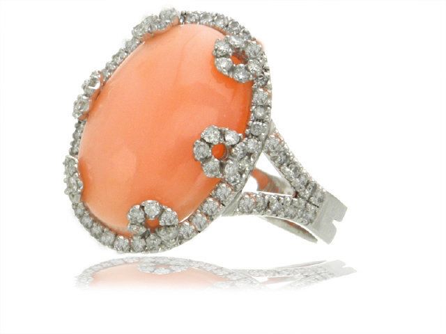 18K WHITE GOLD DIAMOND PINK CORAL RING