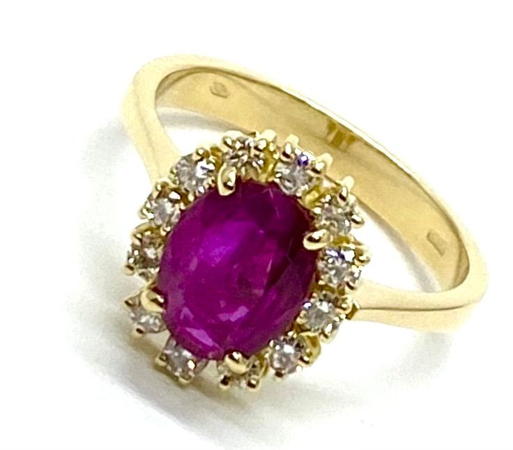 Ruby and Diamond Ring in Yellow Gold