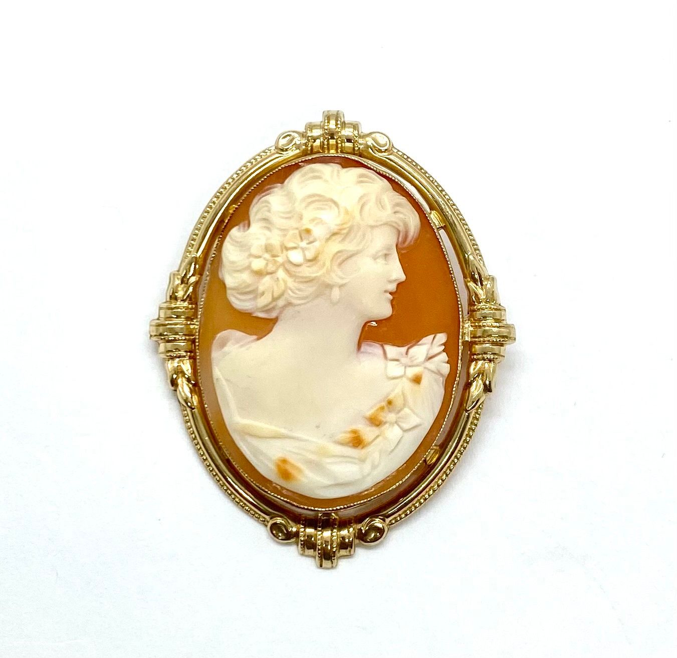 Estate Gold Cameo Pin