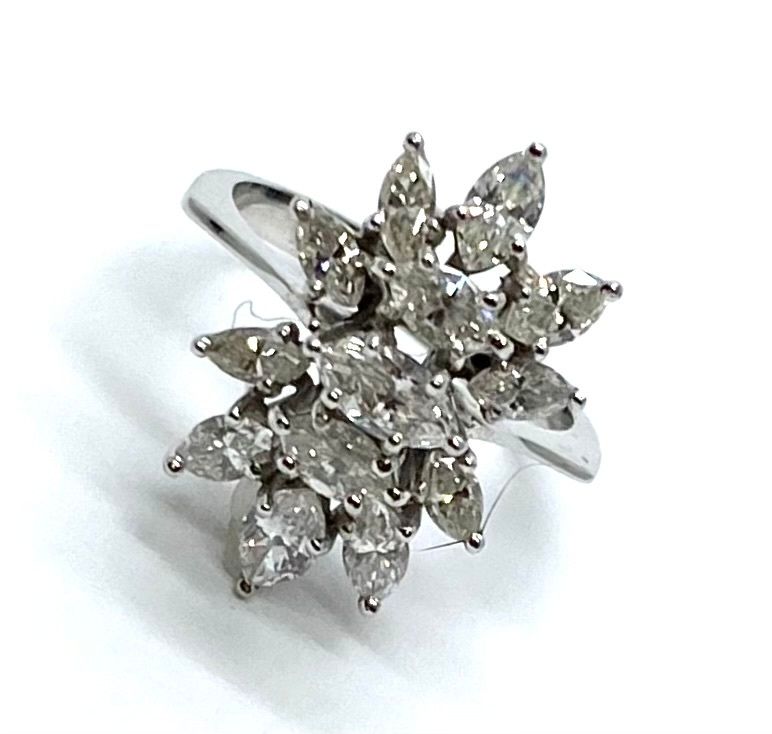 Cluster Ring with marquise Diamonds