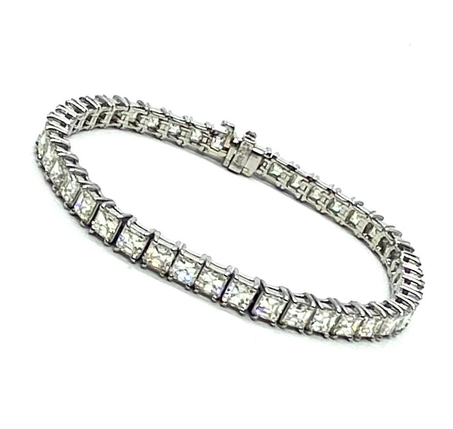 Asher cut Diamond Bracelet in Platinum