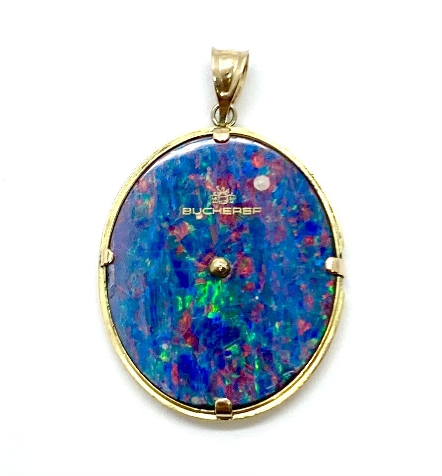 BUCHERER Gold and Opal Pendant