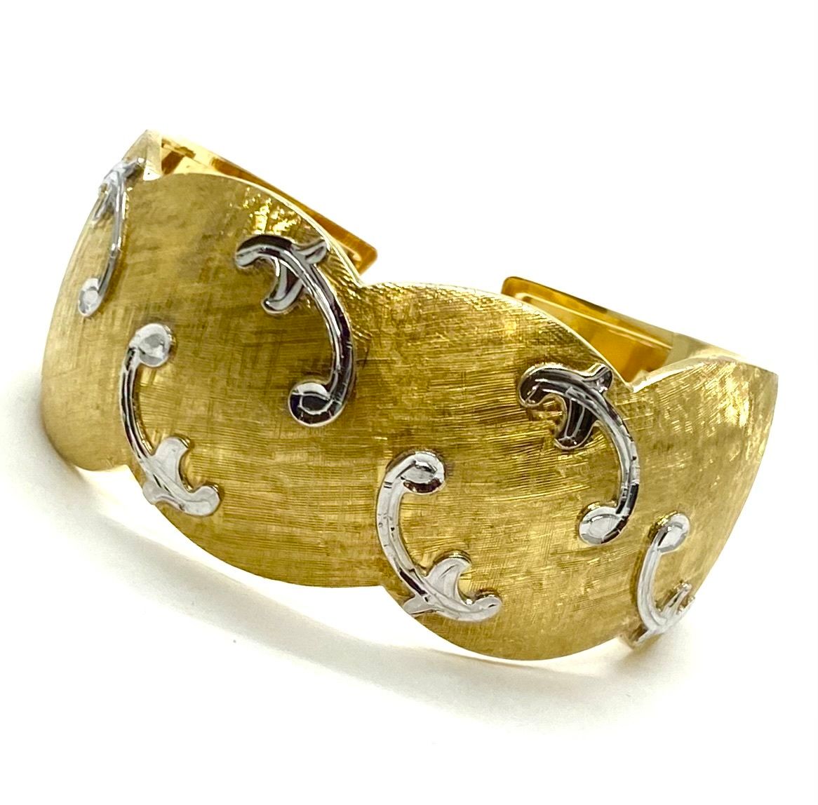 Estate 18K Yellow Gold Wide Bangle