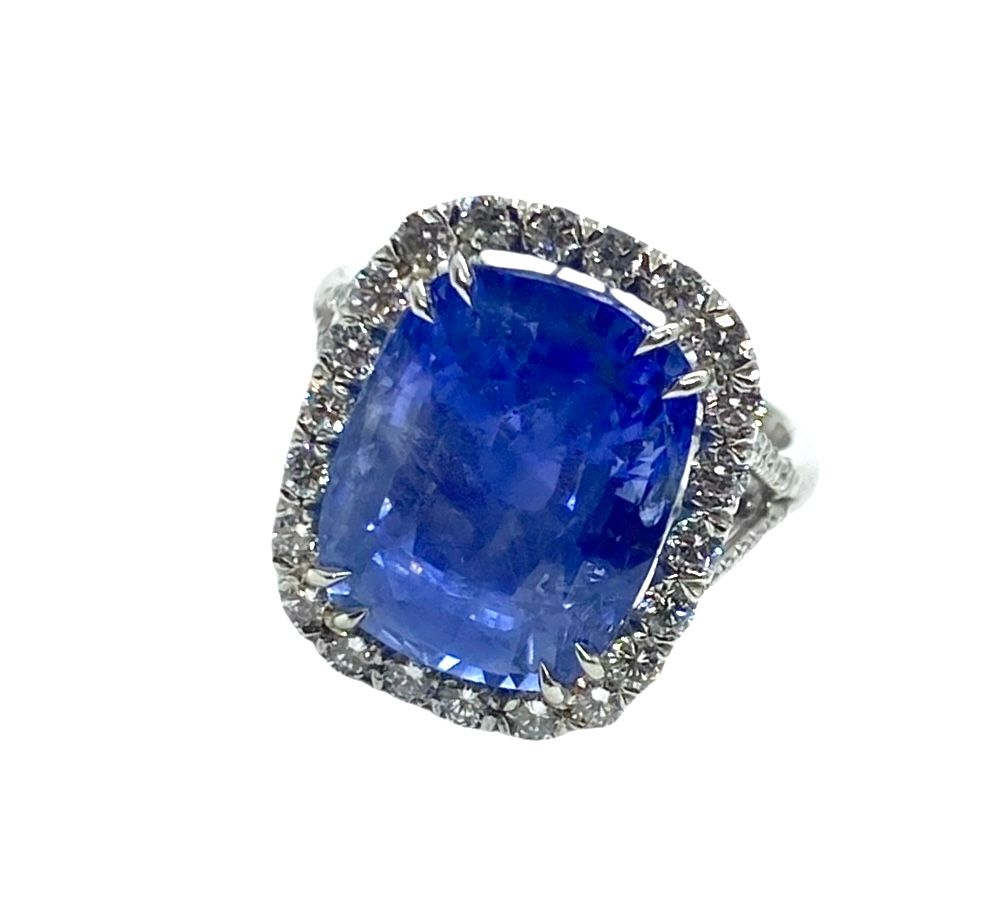 Platinum Sapphire No heat and Diamond Ring