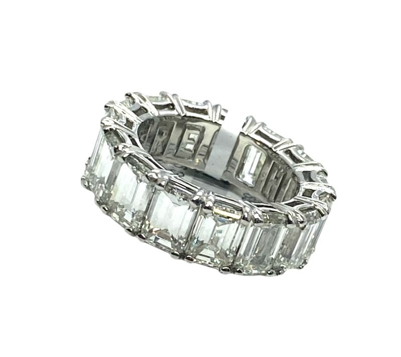 Platinum Eternity Ring with 16cts emerald cut Diamonds Platinum Eternity Ring with 16cts emerald cut Diamonds